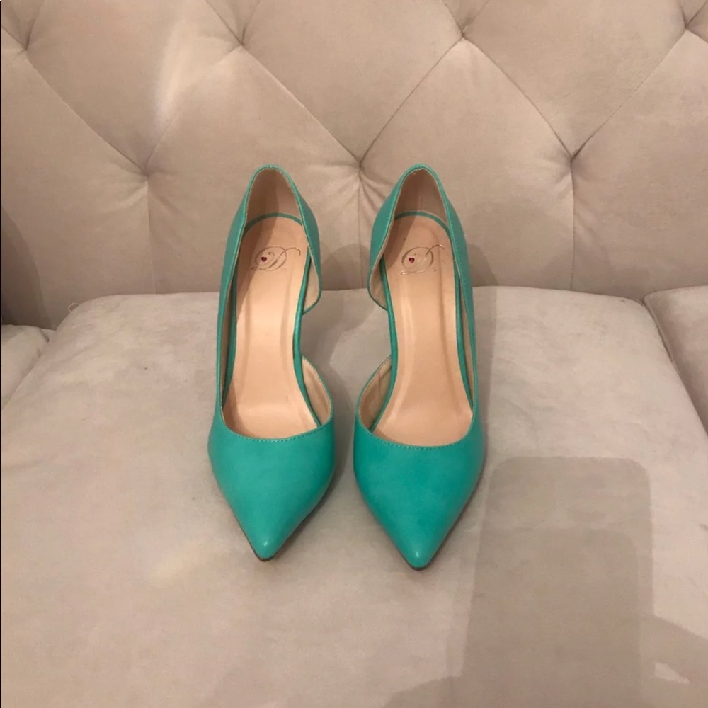 Gorgeous Mint Green heels